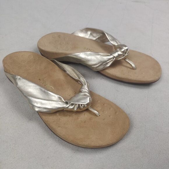 Vionic Sandals Size 9 Rest Pippa Metallic Gold Thong Strap Flats Comfort - Picture 1 of 6